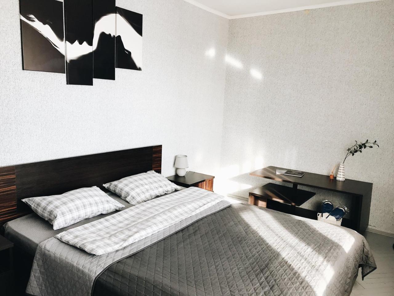 Prado 333 Appartement Kiev Buitenkant foto