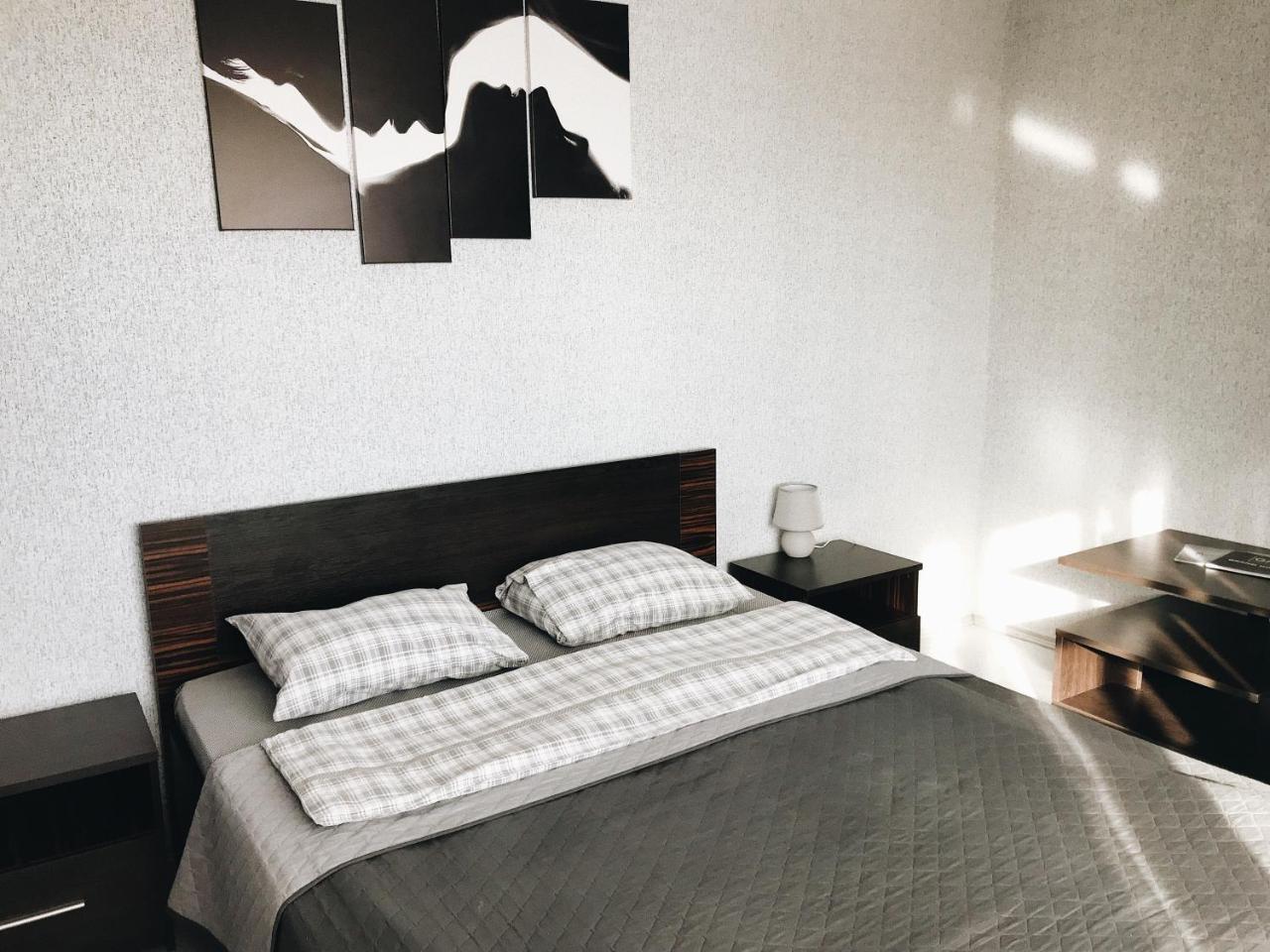 Prado 333 Appartement Kiev Buitenkant foto